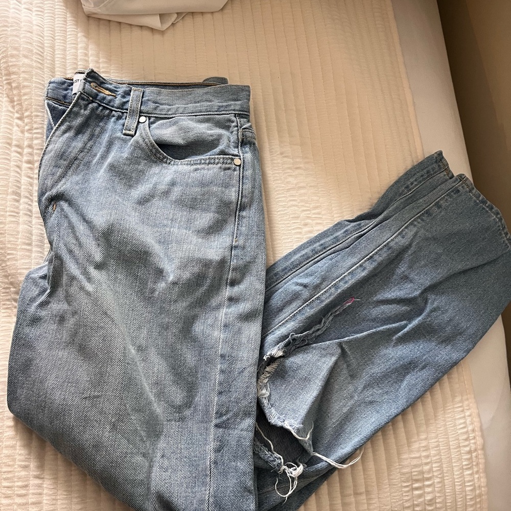 JUST BLACK DENIM JEANS hole in knee